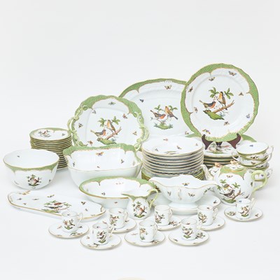 Lot 55 - Assembled Set of Herend Porcelain "Rothschild Bird" Pattern Partial Dinner Service