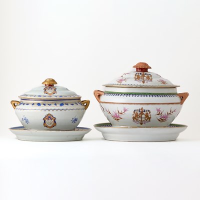 Lot 101 - Two Chinese Export Porcelain Two-Handled Tureens With Covers and Stands