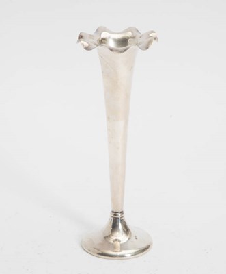 Lot 221 - Sterling Tulip Vase