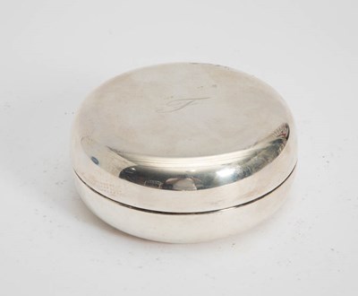 Lot 226 - 800 Silver Circular Box