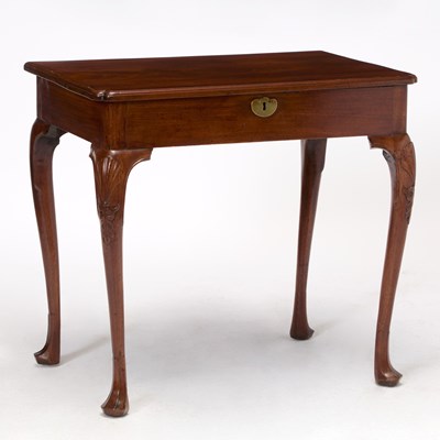 Lot 449 - Irish George II Mahogany Dressing Table