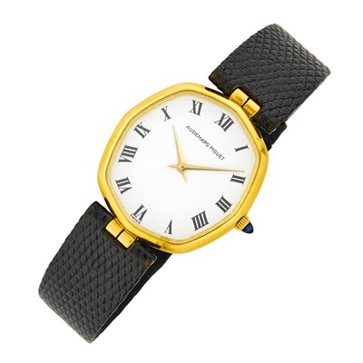 Lot 127 - Audemars Piguet Gold Wristwatch