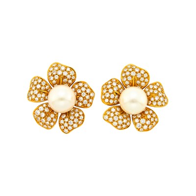 Lot 111 - Pair of Gold, Cultured Pearl and Diamond Earclips