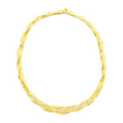 Lot 116 - Gold and Diamond Necklace