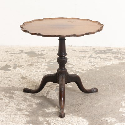 Lot 349 - George III Mahogany Tilt-Top Table