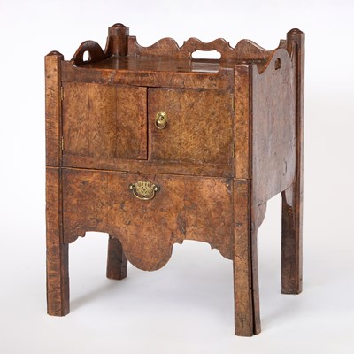 Lot 447 - George III Burr Elm Pot Cupboard