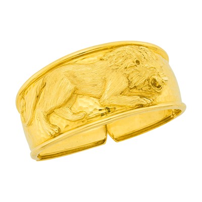 Lot 142 - Hammered Gold Lion Cuff Bangle Bracelet