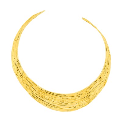 Lot 131 - Gold Choker Necklace