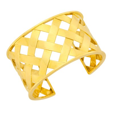 Lot 7 - Verdura Gold 'Criss Cross' Cuff Bangle Bracelet