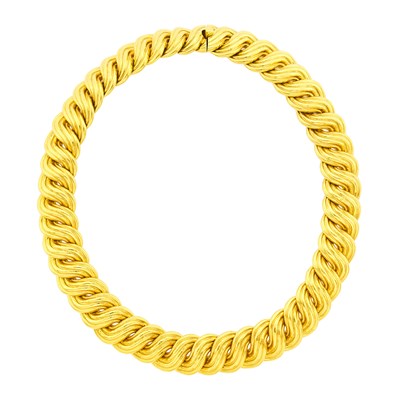 Lot 42 - Gold Necklace