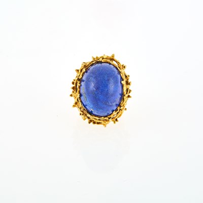 Lot 1149 - Gold and Lapis Ring