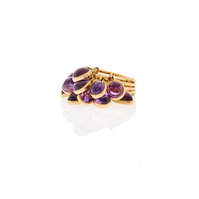 Lot 1160 - Gold and Cabochon Amethyst Ring