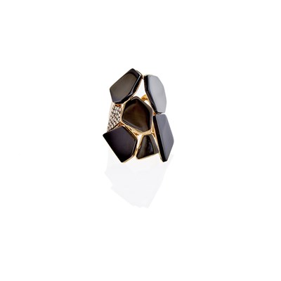 Lot 1024 - H. Stern Gold, Black Onyx and Diamond 'Ancient Turtle' Ring