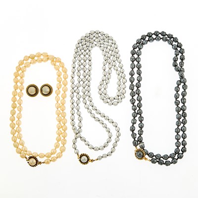 Lot 1123 - Chanel Group of Imitation Pearl Jewelry