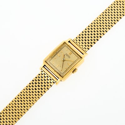 Lot 1111 - Vulcain Gentleman's Gold 'Grand Prix' Wristwatch