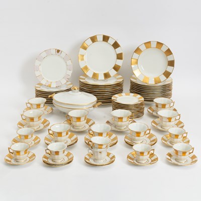 Lot 202 - Limoges Parcel-Gilt Porcelain Dinner Service