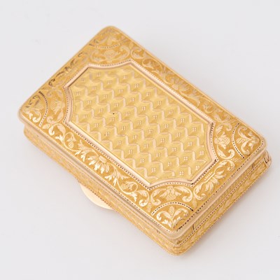 Lot 383 - A French Gold Snuff Box
