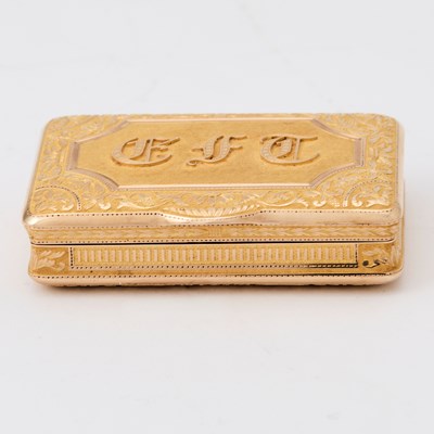 Lot 383 - A French Gold Snuff Box
