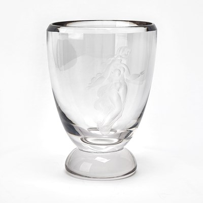Lot 250 - Art Deco Wheel-Engraved Glass Vase