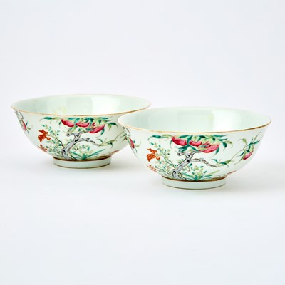 Lot 229 - A Pair of Chinese Famille Rose Porcelain Bowls