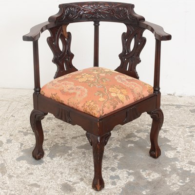 Lot 154 - Chippendale Style Carved Mahogany Corner Chair