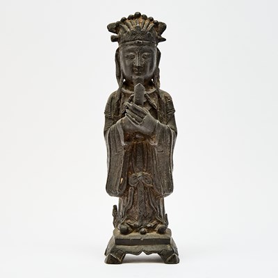 Lot 84 - A Chinese Cast Bronze Figure of a Daoist Immortal