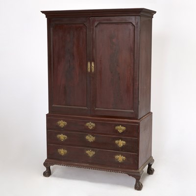 Lot 444 - Chippendale Mahogany Linen Press