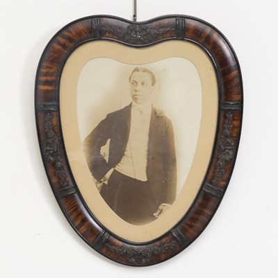 Lot 167 - Carved Wood Heart Shaped Frame