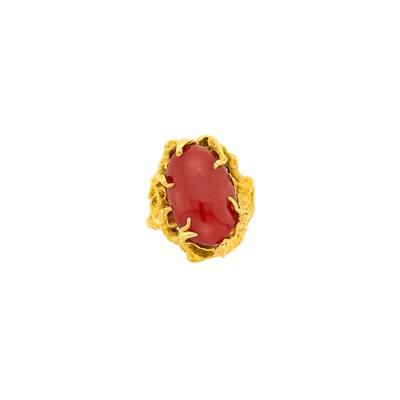 Lot 1105 - Arthur King Gold and Oxblood Coral Ring