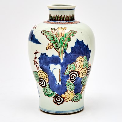 Lot 527 - A Chinese Wucai Porcelain Vase