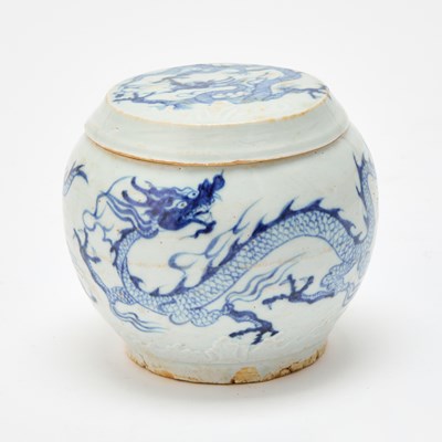 Lot 521 - A Chinese Blue and White Porcelain Jar and Cover