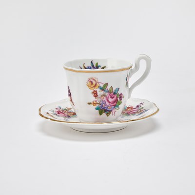 Lot 173 - Extensive Spode Porcelain "Dresden Rose" Dinner Service