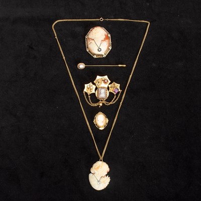 Lot 332 - Group of Gold, Colored Stone and Cameo Jewelry