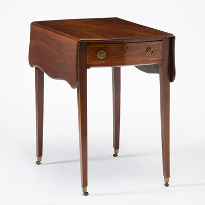 Lot 202 - George III Mahogany Pembroke Table