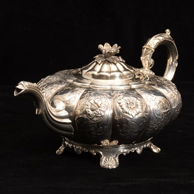 Lot 261 - English Sterling Silver Teapot