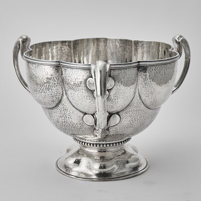 Lot 165 - Edward VII Sterling Silver Three Handled Bowl