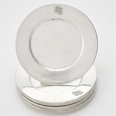Lot 157 - Set of Twelve American Sterling Silver Bread Plates