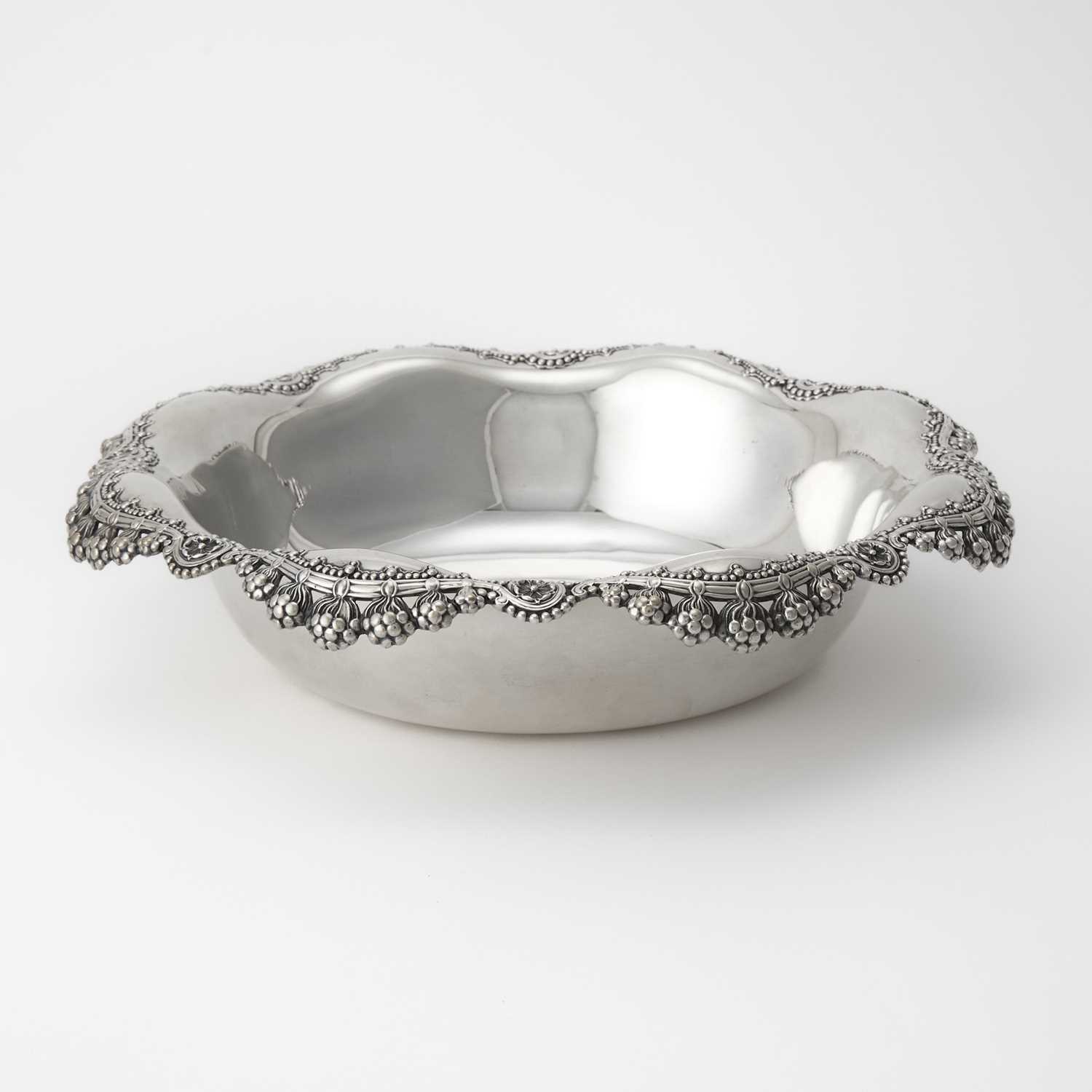 Lot 159 - Tiffany & Co. Sterling Silver Fruit Bowl