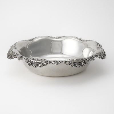 Lot 159 - Tiffany & Co. Sterling Silver Fruit Bowl