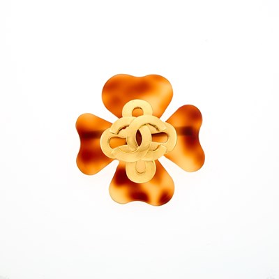 Lot 1149 - Chanel Imitation Tortoise Shell Quatrefoil Brooch, France