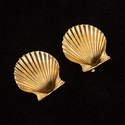 Lot 276 - Tiffany & Co. 14KT Gold Shell Form Earrings