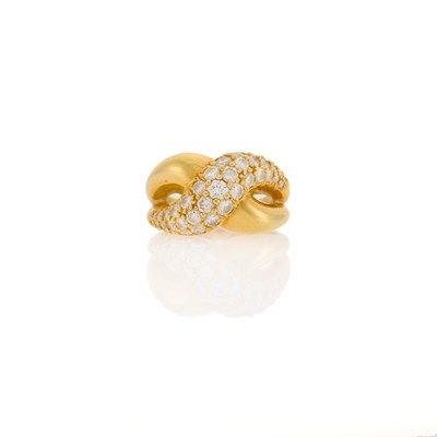 Lot 1026 - Kurt Wayne Gold and Diamond 'X' Ring