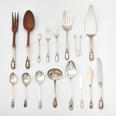 Lot 186 - Rogers Sterling Silver "Bridal Veil" Pattern Flatware Service