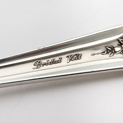 Lot 186 - Rogers Sterling Silver "Bridal Veil" Pattern Flatware Service