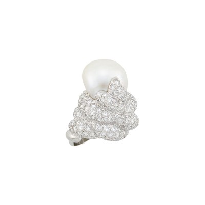 Lot 79 - David Webb Platinum, Baroque South Sea Cultured Pearl and Diamond Ring