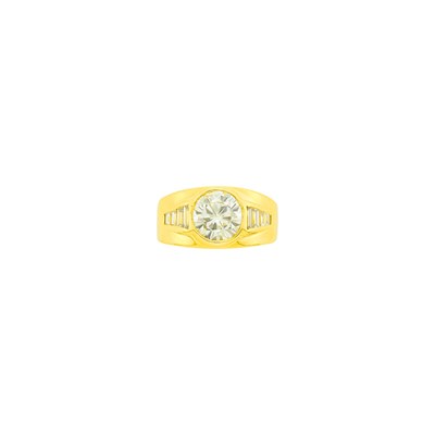 Lot 11 - Gold and Diamond Gypsy Ring