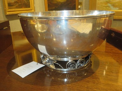 Lot 169 - Horse Racing Interest: Alphonse La Paglia for International Silver Co. Sterling Silver Punch Bowl