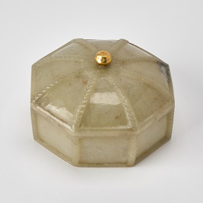 Lot 395 - A Mughal Indian Jade Octagonal Pandan Box and Cover