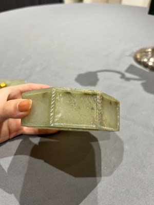 Lot 395 - A Mughal Indian Jade Octagonal Pandan Box and Cover