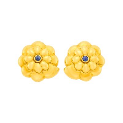 Lot 2039 - Pair of Gold and Cabochon Sapphire Flower Earclips
